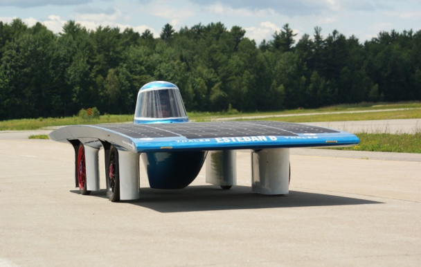 Un rallye en voiture solaire