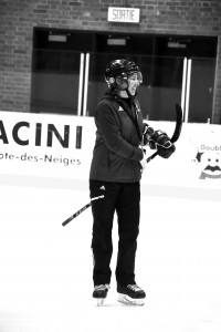 L'entraîneure-chef des Carabins, Isabelle Leclaire. (Photo: Félix Lacerte-Gauthier)